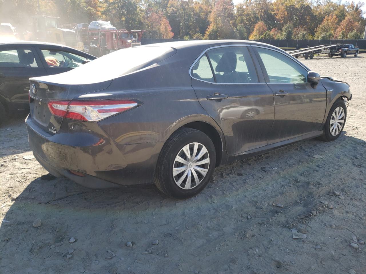 2018 Toyota Camry - Image 3