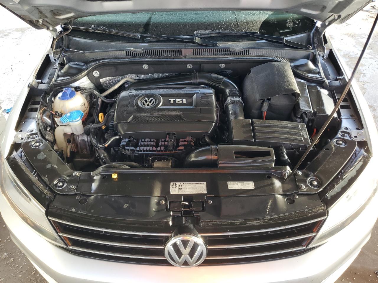 3VWD17AJ5FM409452 2015 Volkswagen Jetta Se