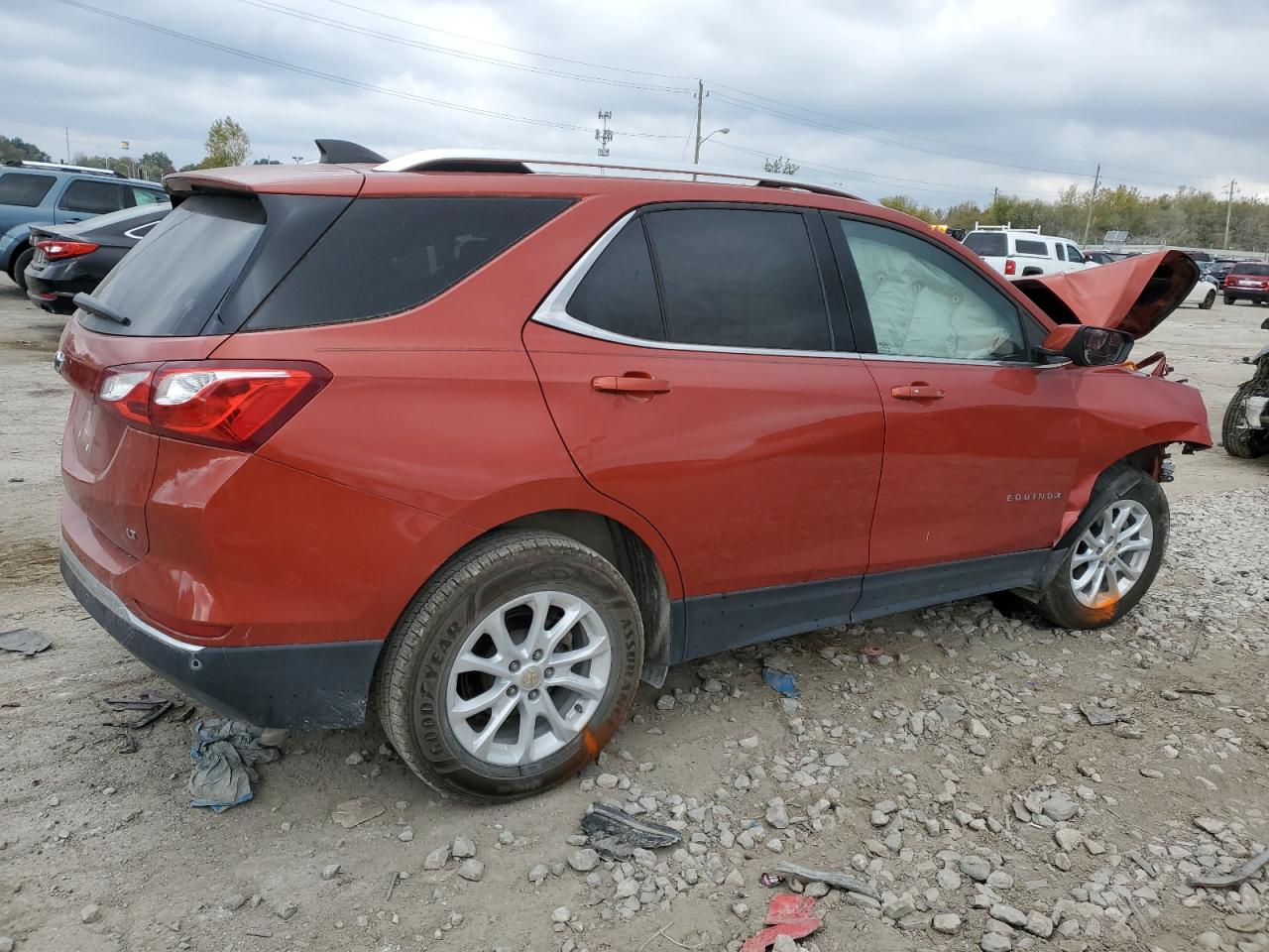 VIN 2GNAXKEV8L6177625 2020 CHEVROLET EQUINOX no.3