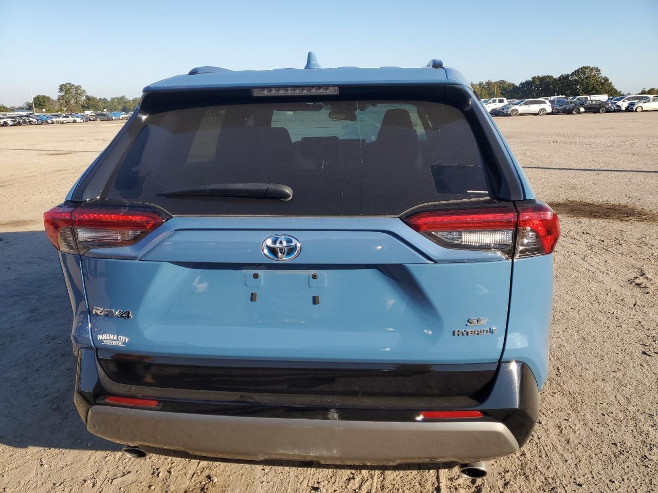 2022 Toyota RAV 4 - Image 6