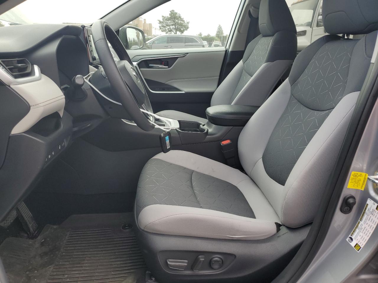 2021 Toyota Rav4 Xle VIN: 2T3W1RFV3MC154462 Lot: 76081394