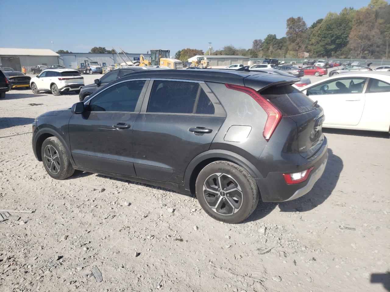 2023 Kia Niro - Image 2