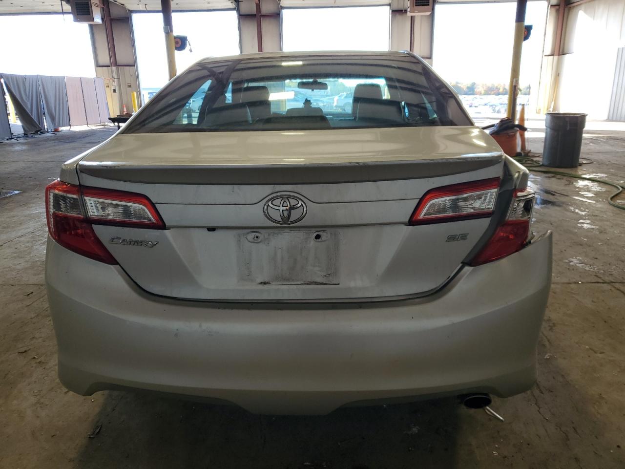 2014 Toyota Camry L VIN: 4T1BF1FK2EU827208 Lot: 76238654