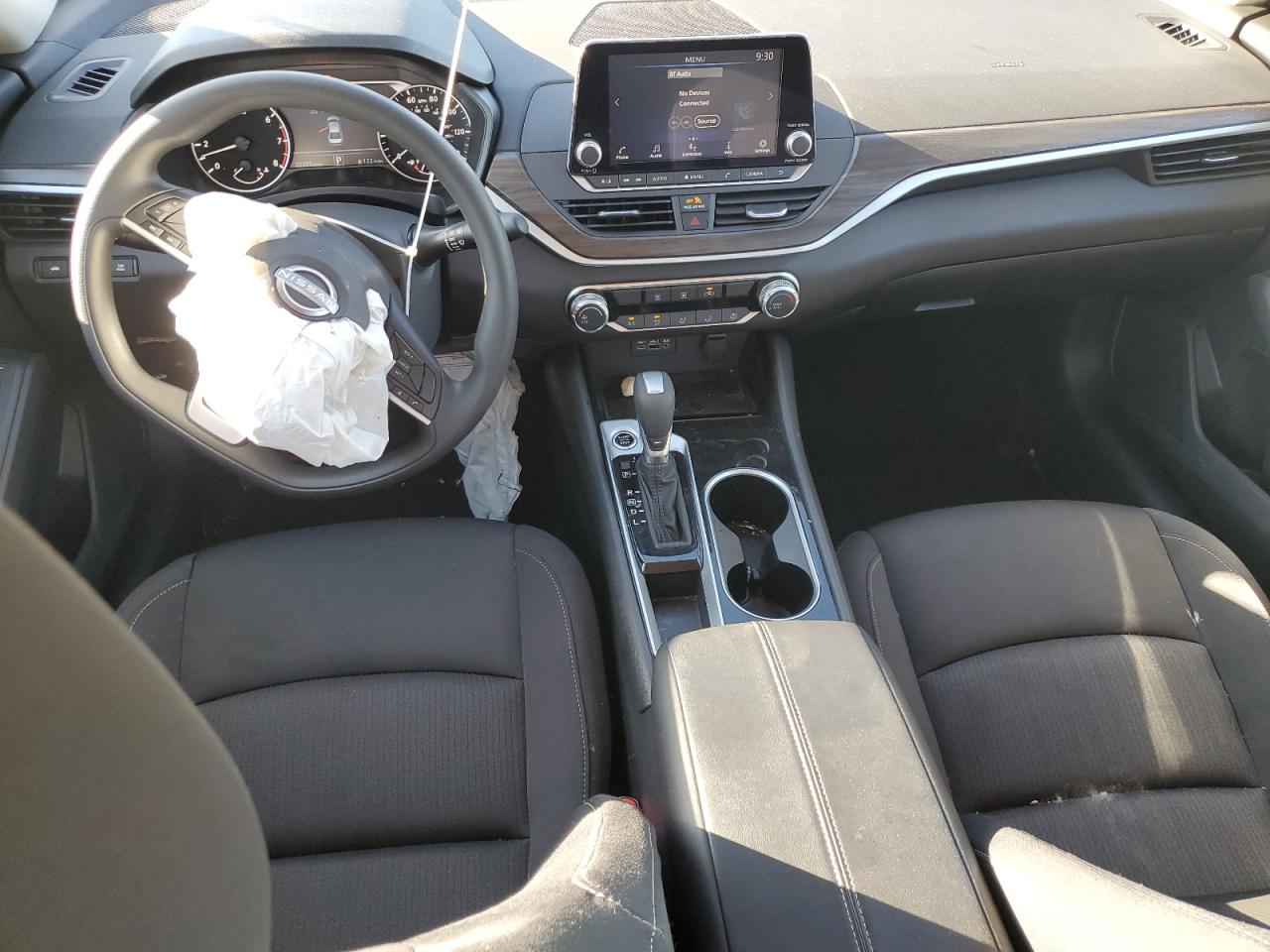 2024 Nissan Altima - Image 8