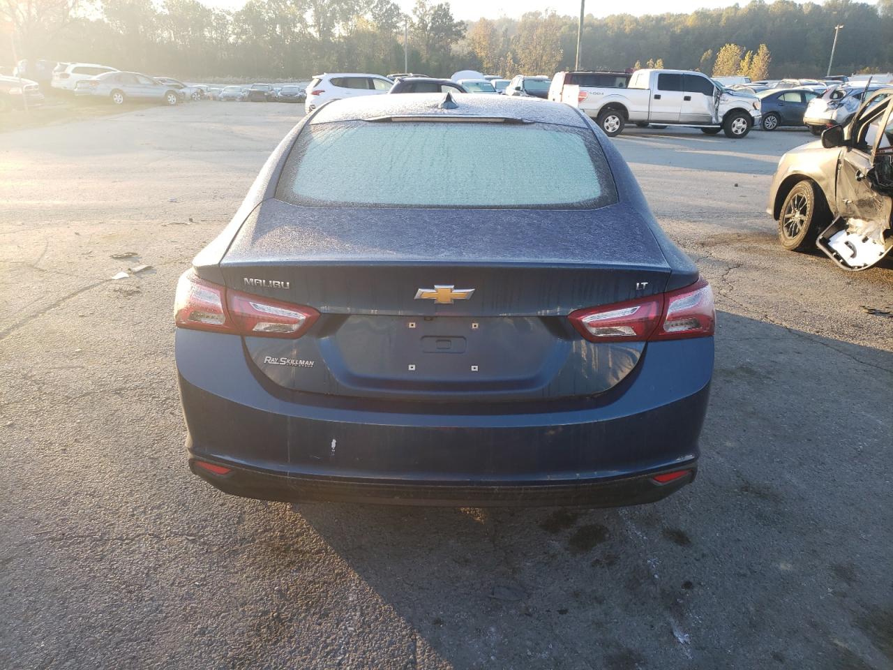 2019 Chevrolet Malibu - Image 5