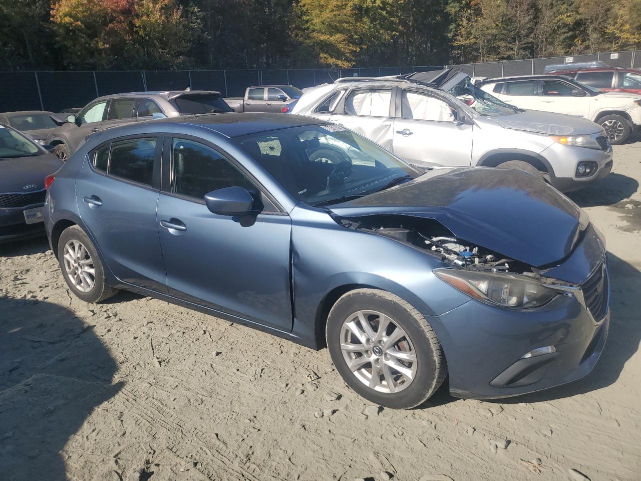 2014 Mazda 3 - Image 4