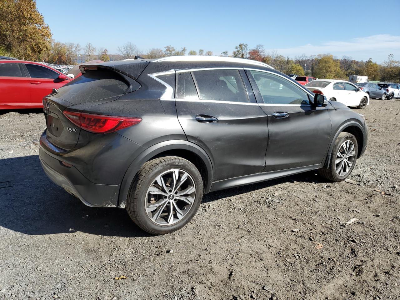 2019 Infiniti QX30 - Image 3