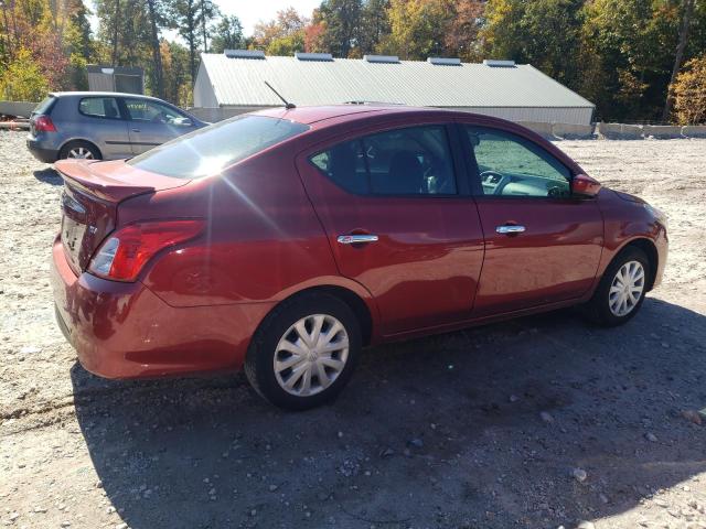  NISSAN VERSA 2019 Червоний