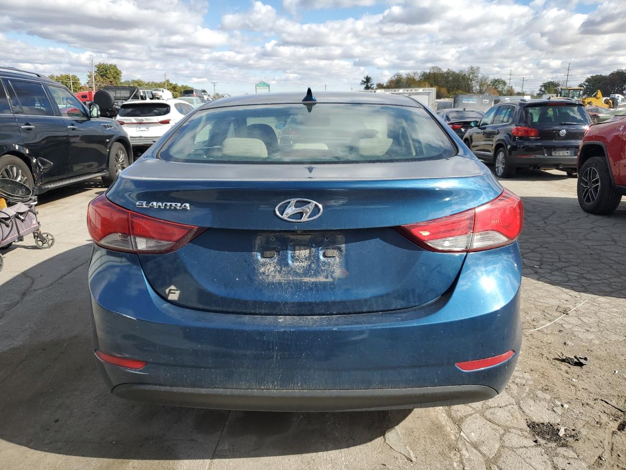 KMHDH4AE2EU065990 2014 Hyundai Elantra Se