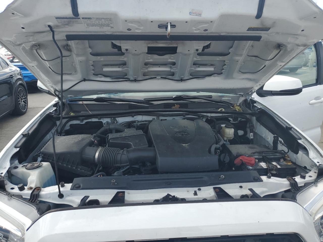 2017 Toyota Tacoma - Image 11