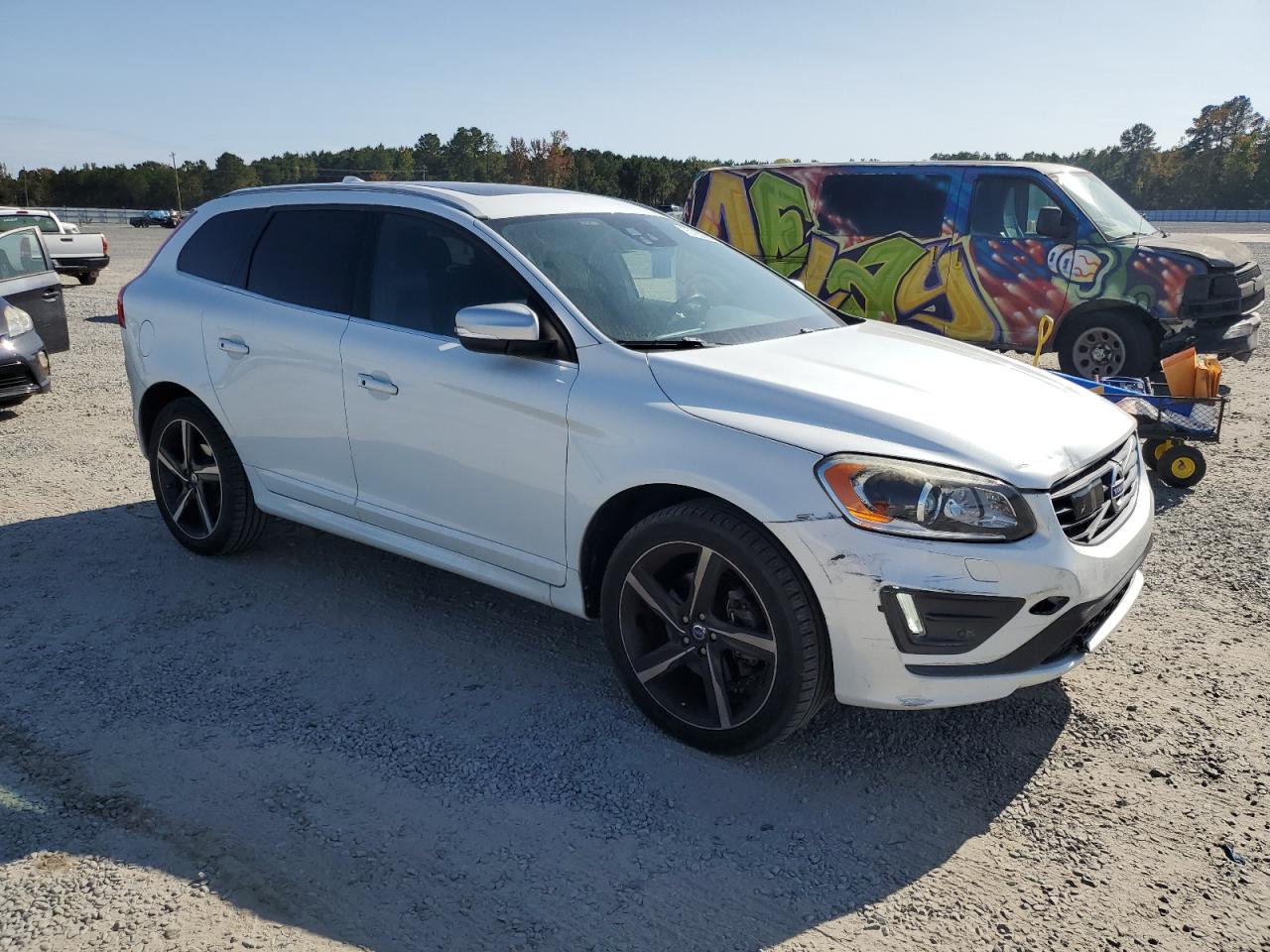 VIN YV4902RS3F2664715 2015 VOLVO XC60 no.4