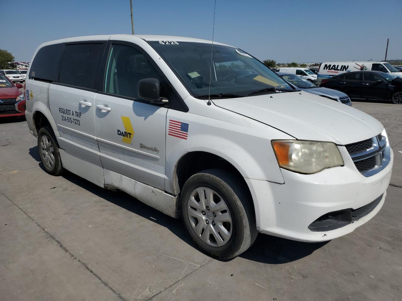2017 Dodge Caravan - Image 4
