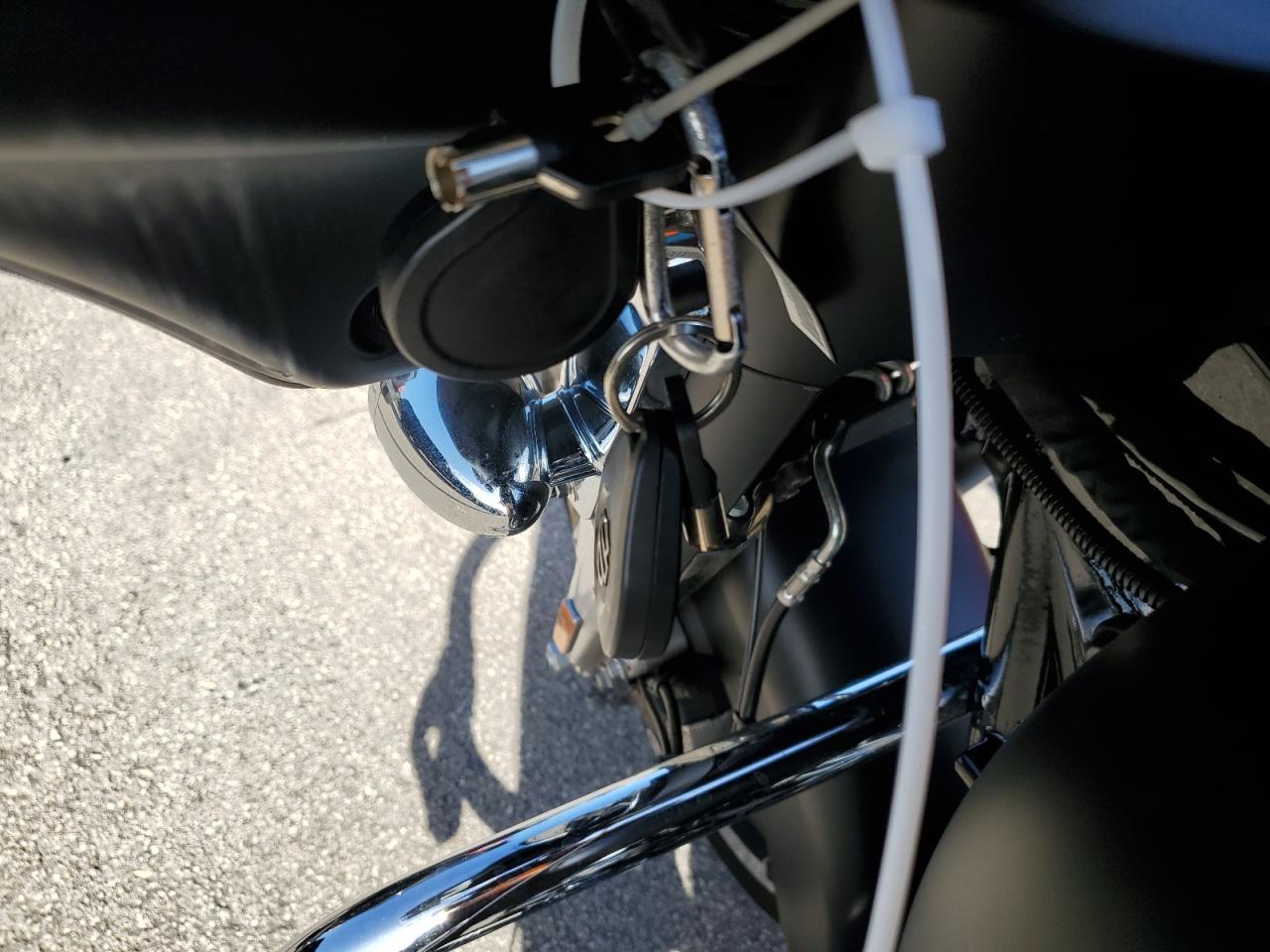 2017 Harley-Davidson Flhxs Street Glide Special VIN: 1HD1KRC12HB623254 Lot: 75120034