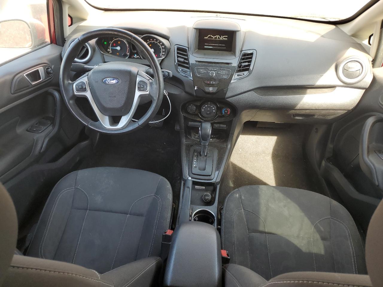 3FADP4EJ0FM211071 2015 Ford Fiesta Se