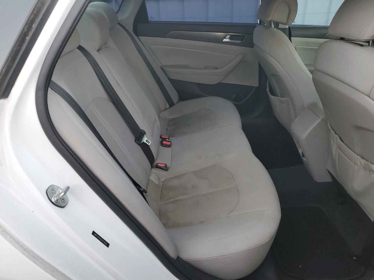 2016 Hyundai Sonata - Image 10