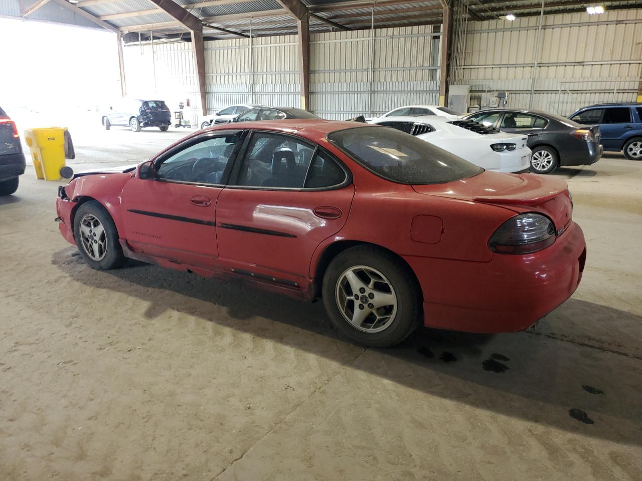 2001 Pontiac Grand Prix - Image 2