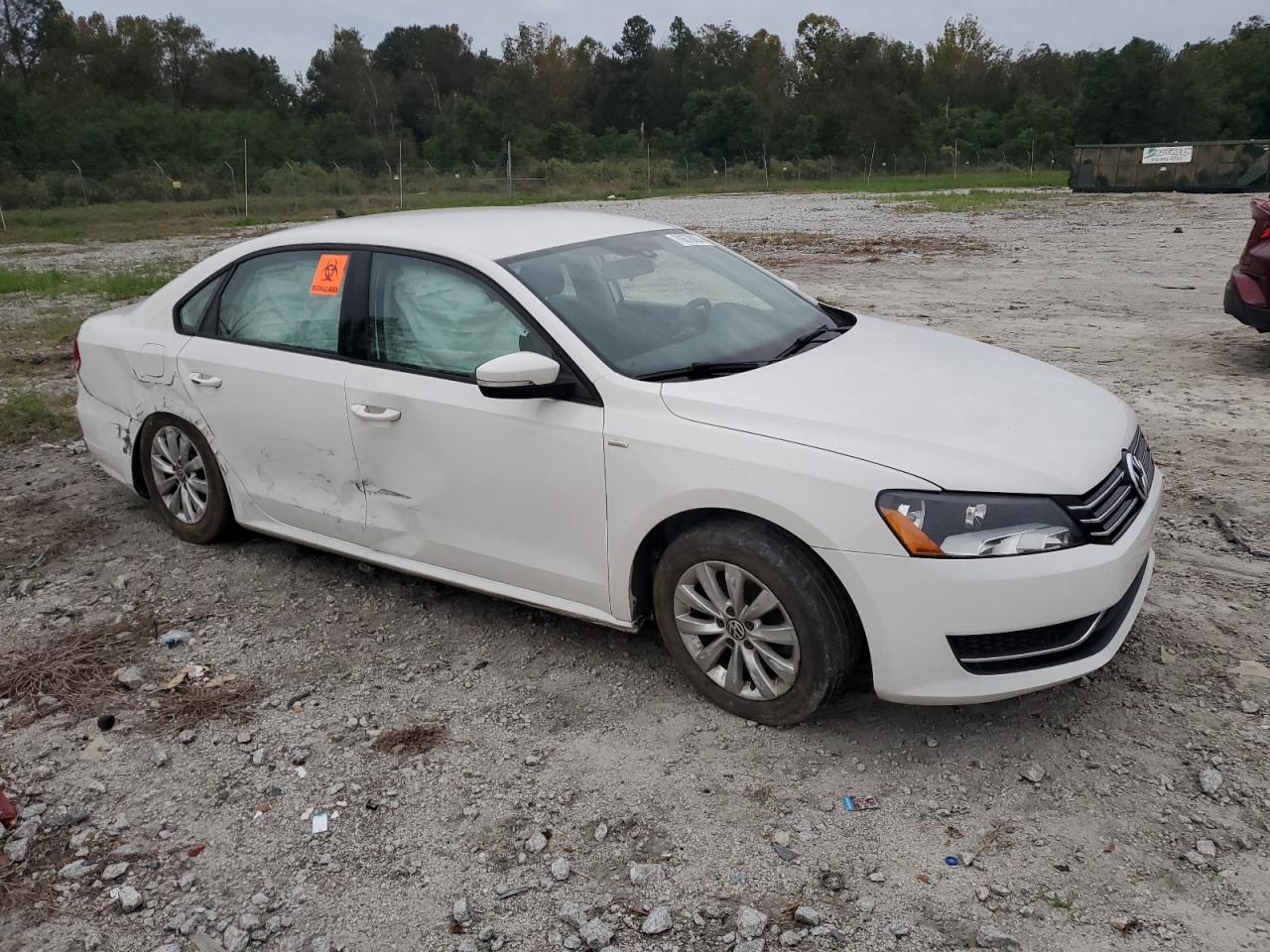 2015 Volkswagen Passat - Image 4