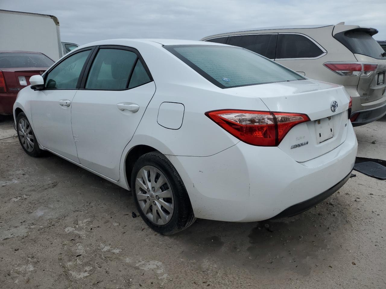 VIN 5YFBURHE0HP652474 2017 TOYOTA COROLLA no.2