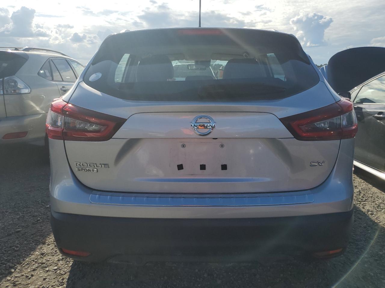 JN1BJ1BVXMW314586 2021 Nissan Rogue Sport Sv