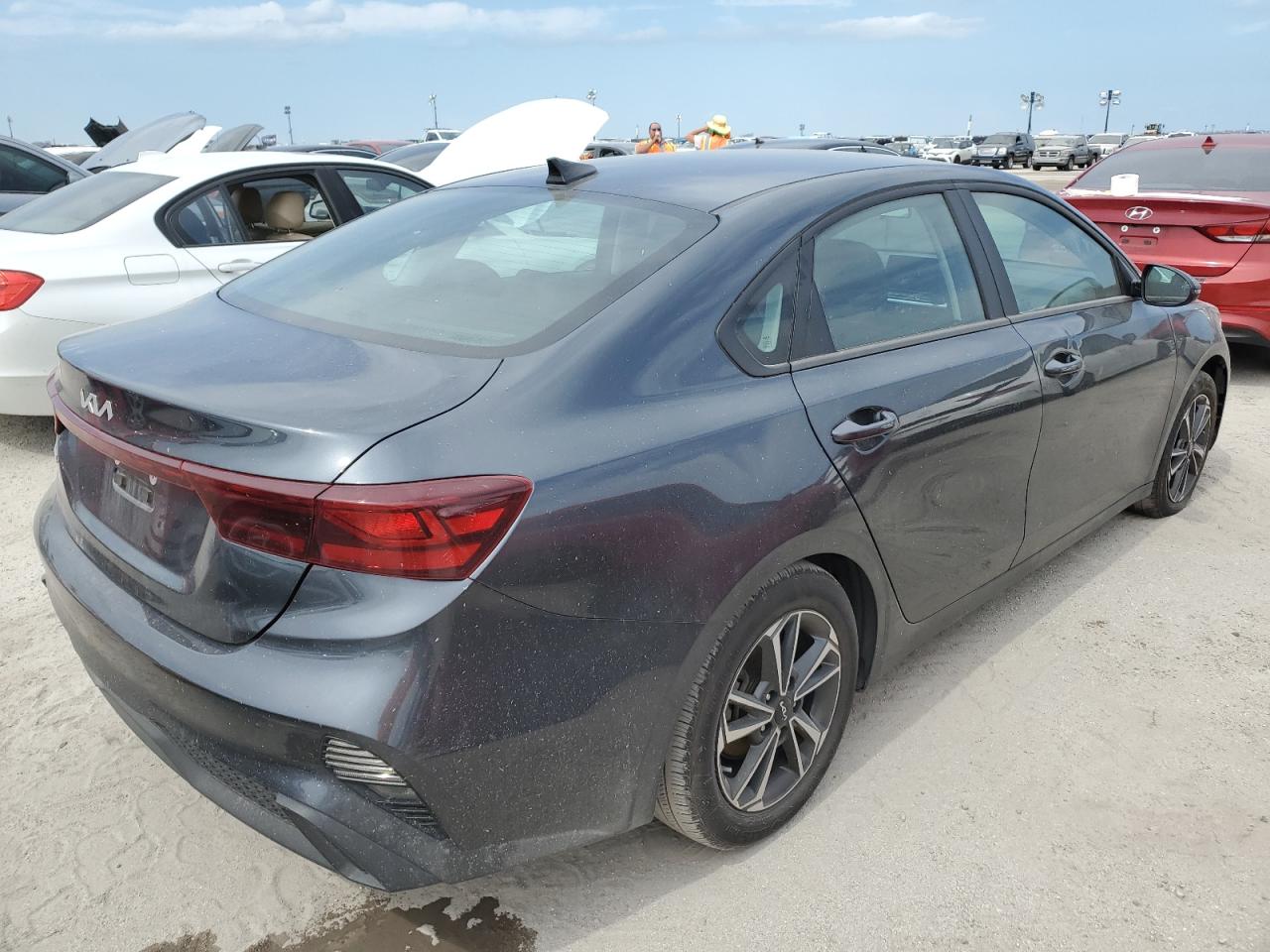 2024 Kia Forte - Image 3
