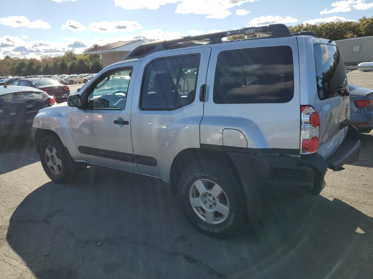 2005 Nissan XTerra - Image 2