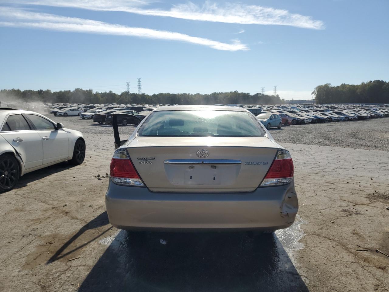 2005 Toyota Camry Le VIN: 4T1BE32K15U047625 Lot: 75676134