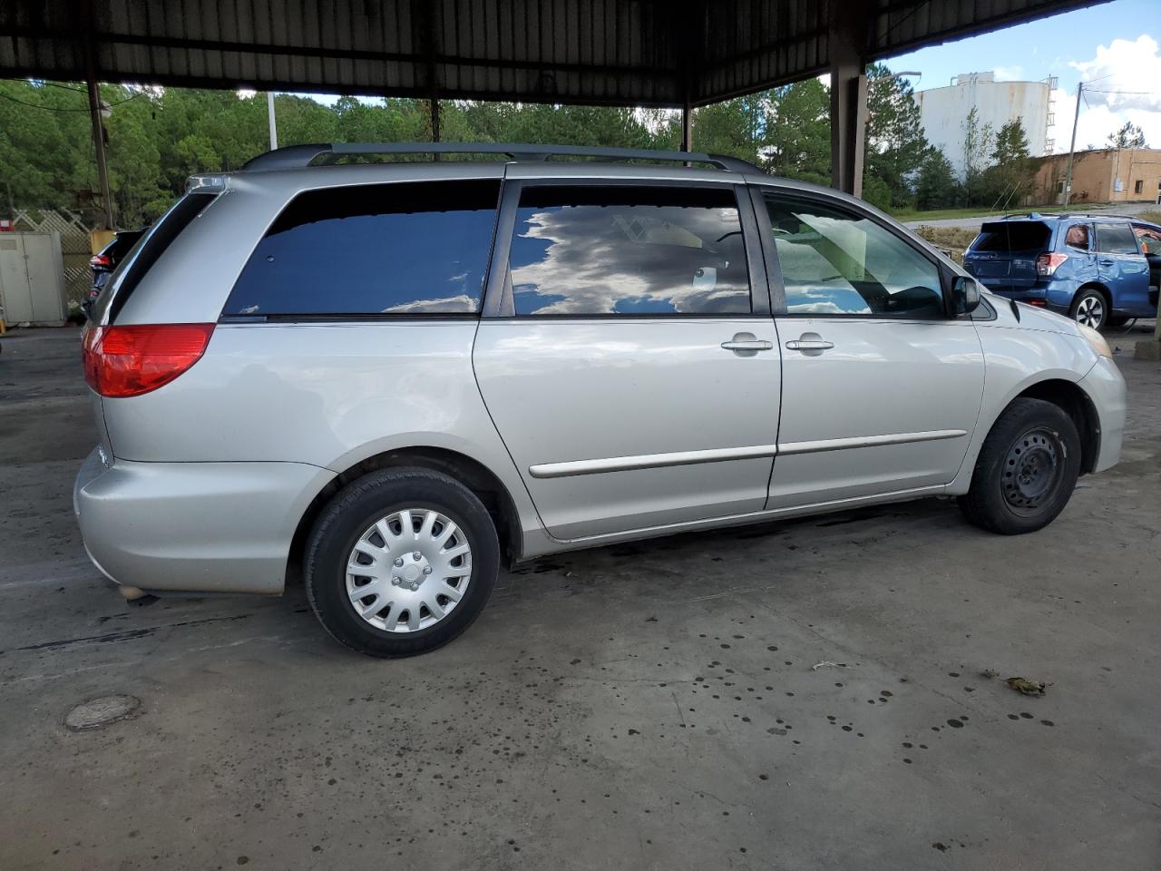 2006 Toyota Sienna - Image 3