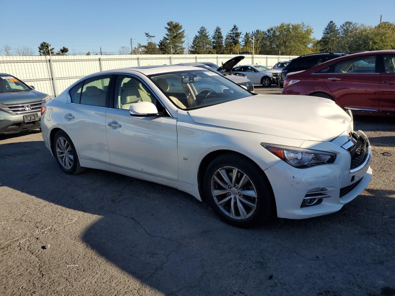 2015 Infiniti Q50 - Image 4