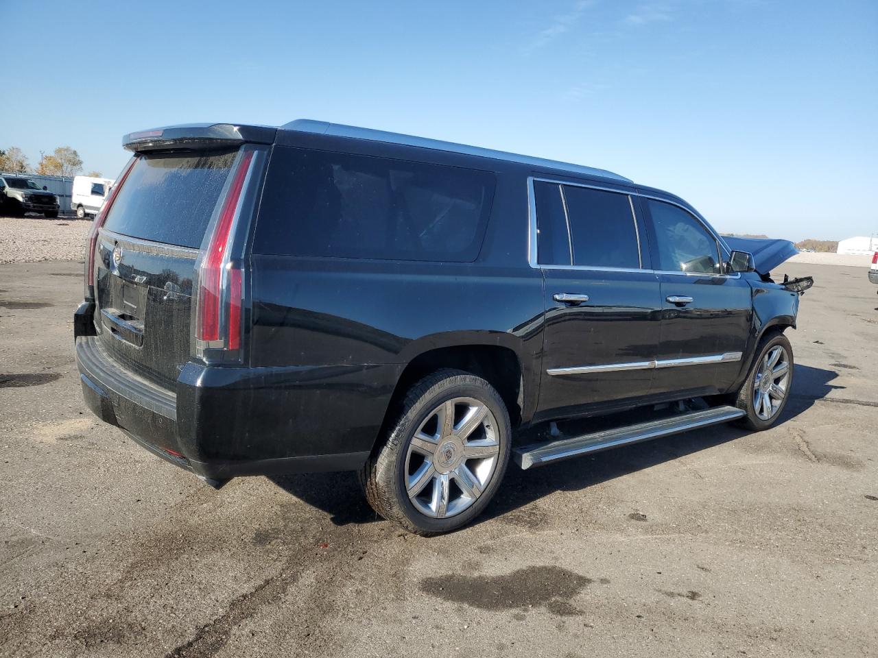 2015 Cadillac Escalade - Image 3