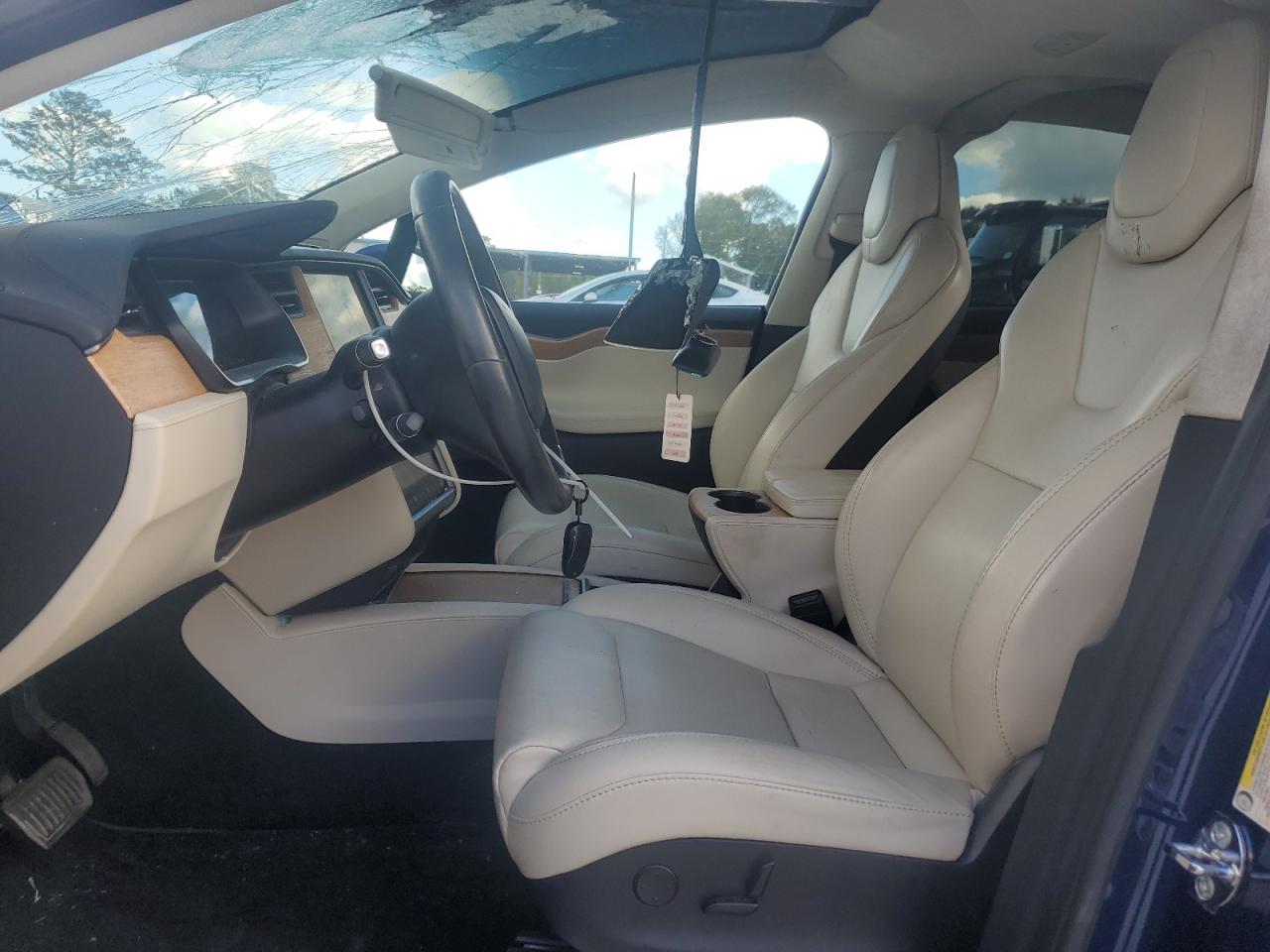 5YJXCBE24JF142687 2018 Tesla Model X