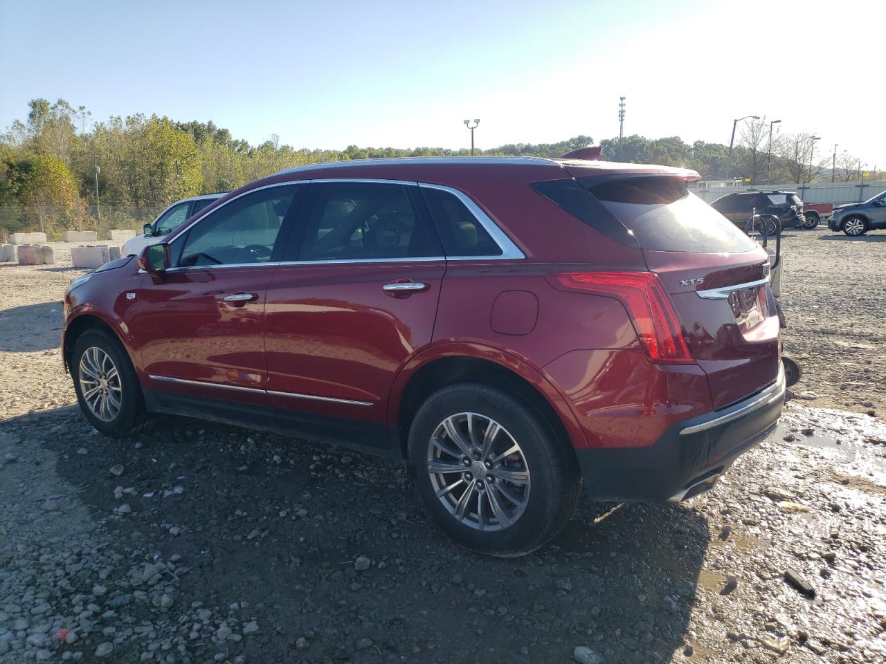2019 Cadillac XT5 - Image 2