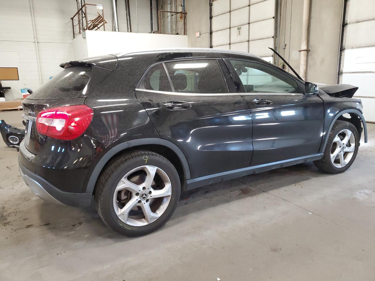 VIN WDCTG4GB9JJ391243 2018 MERCEDES-BENZ GLA-CLASS no.3