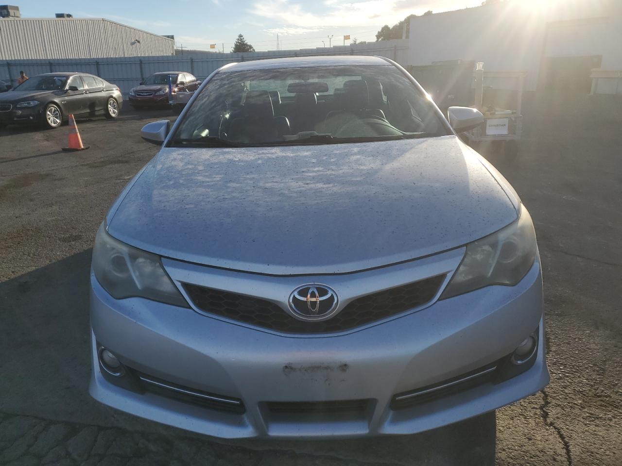 VIN 4T1BF1FK4EU770378 2014 TOYOTA CAMRY no.5