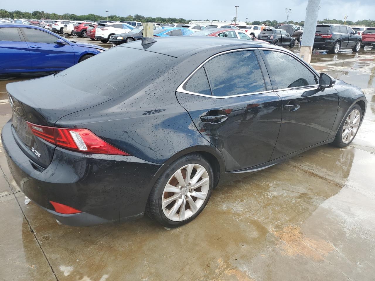2014 Lexus IS - Image 3
