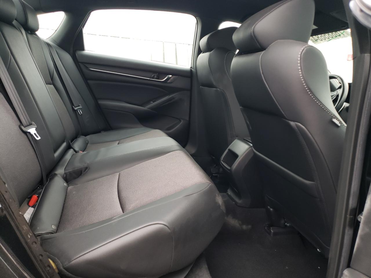2020 Honda Accord - Image 11