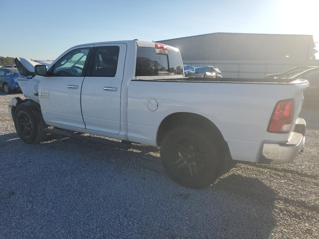 2016 RAM 1500 - Image 2