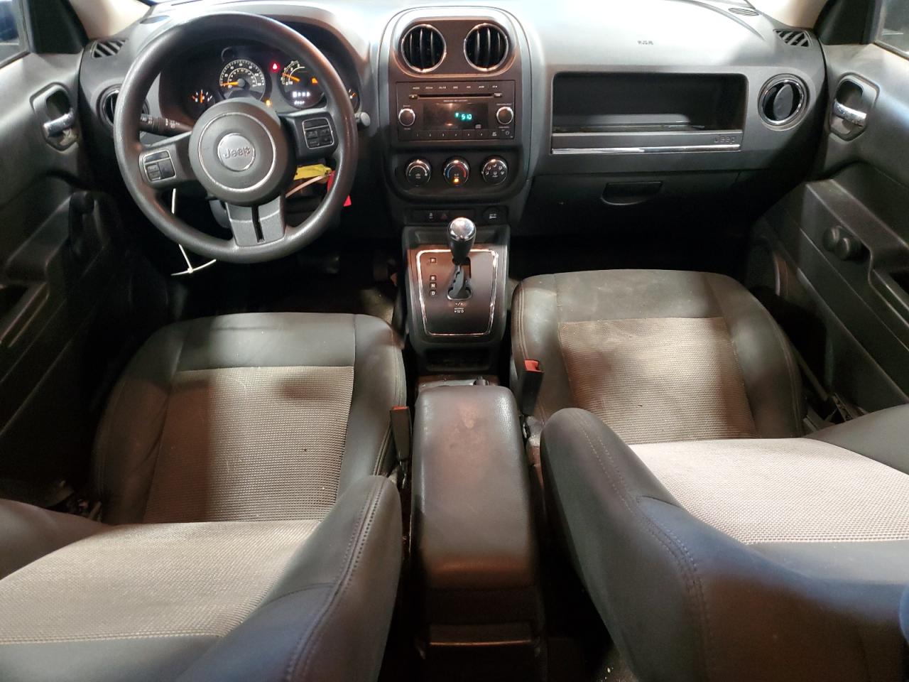 2014 Jeep Liberty (Patriot) - Image 8