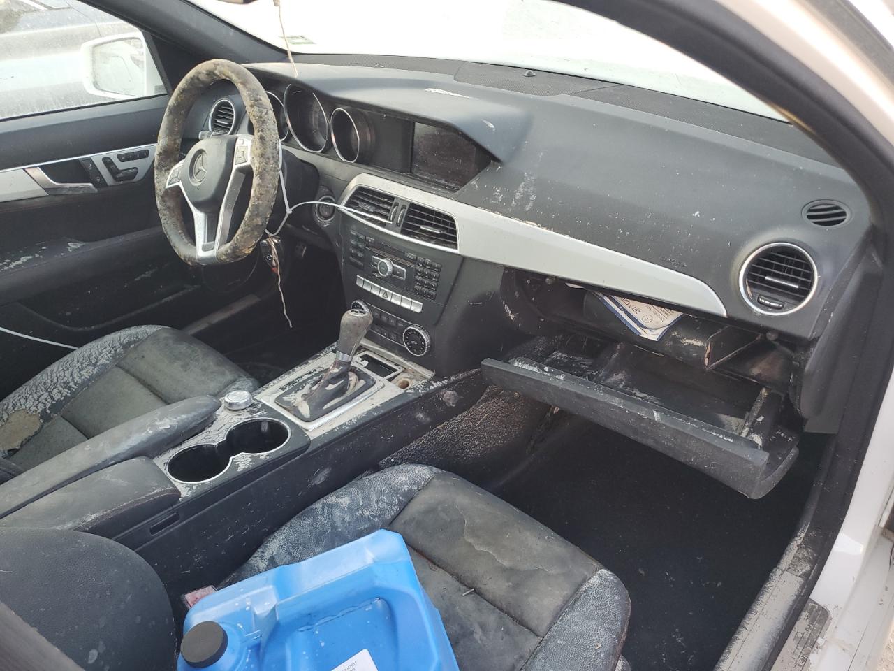 2013 Mercedes-Benz C 300 4Matic VIN: WDDGF8AB8DR283184 Lot: 74024664