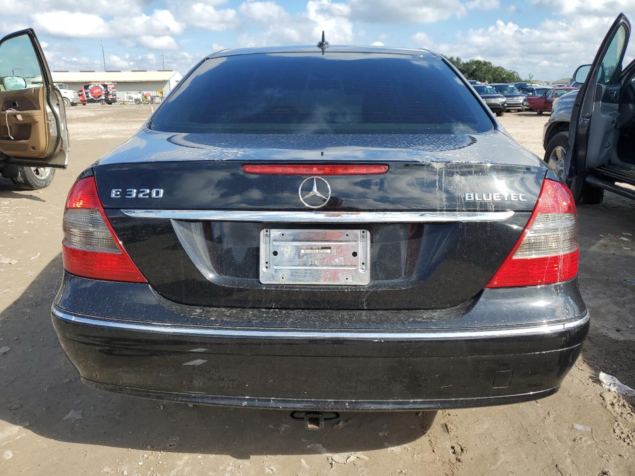 WDBUF22X17B058749 2007 Mercedes-Benz E 320 Cdi