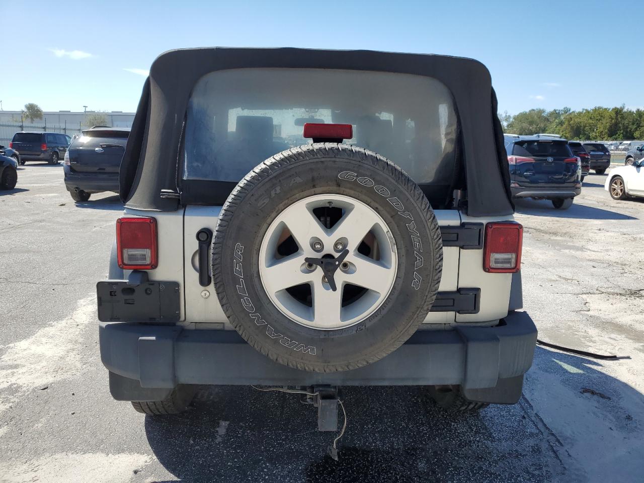 2007 Jeep Wrangler X VIN: 1J8FA24197L170333 Lot: 76038904