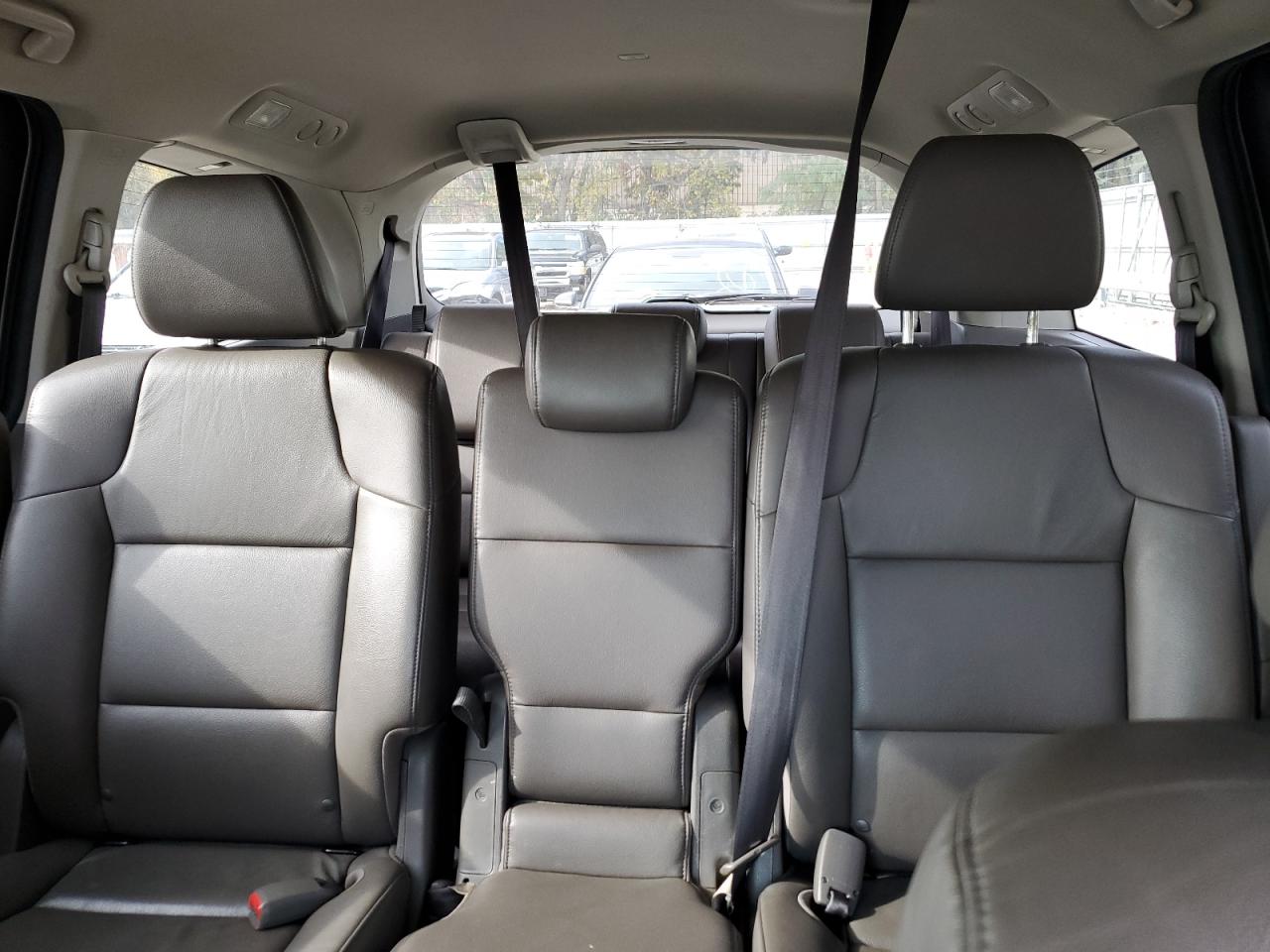 2014 Honda Odyssey - Image 10