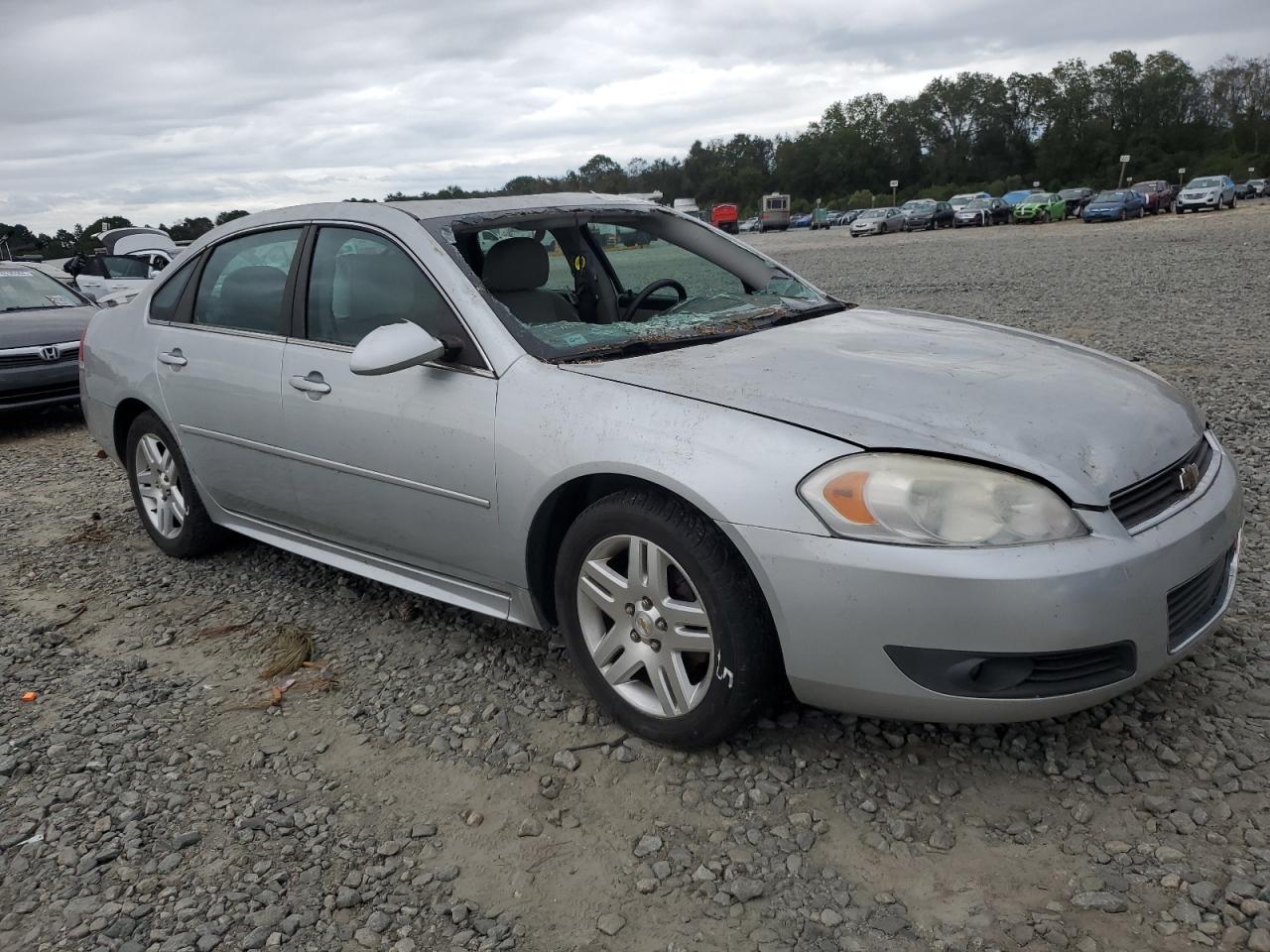 2011 Chevrolet Impala - Image 4