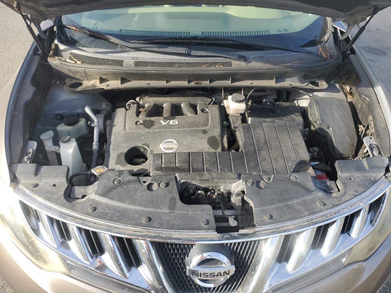 2010 Nissan Murano - Image 13