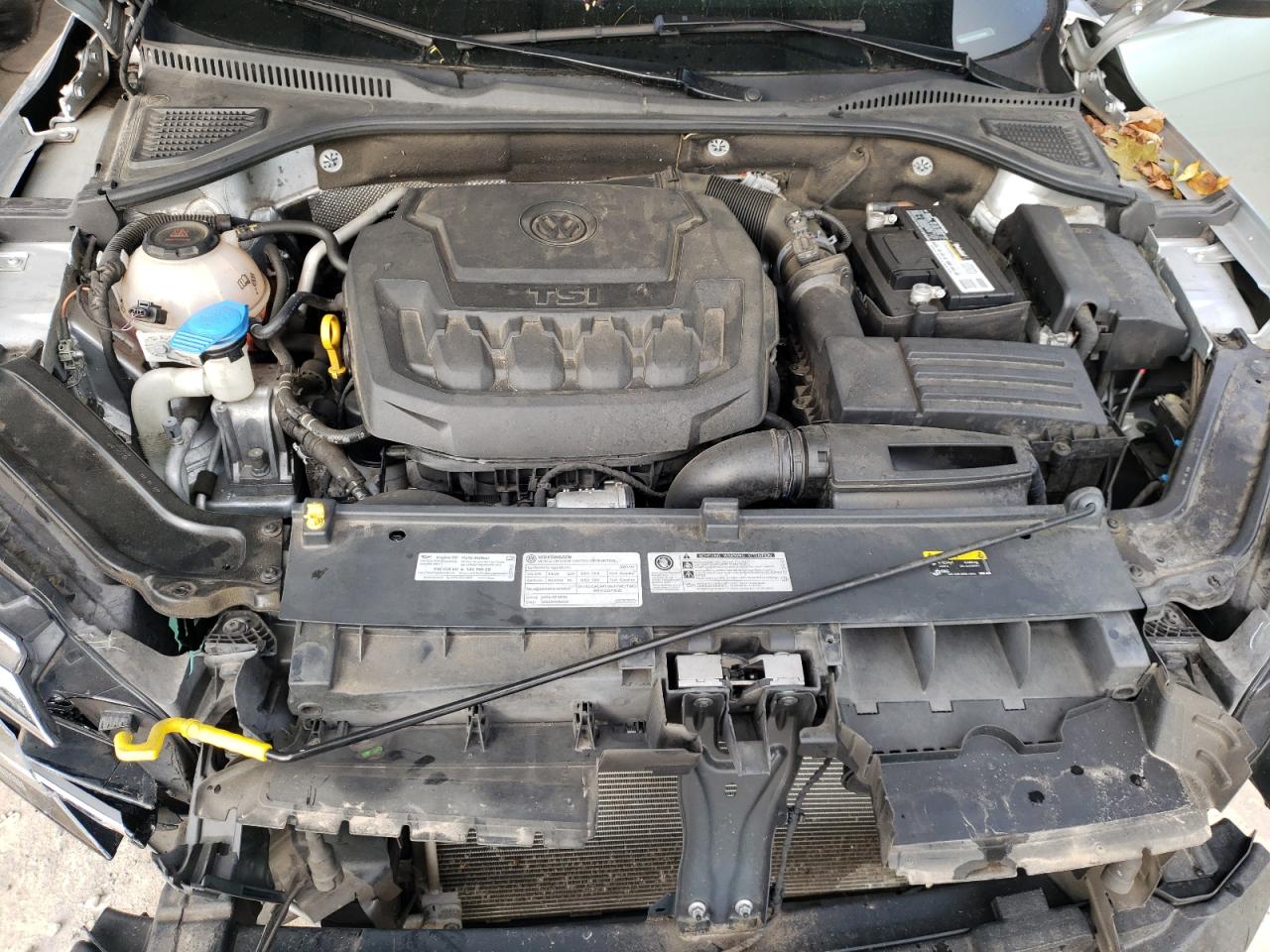 2020 Volkswagen Passat - Image 11