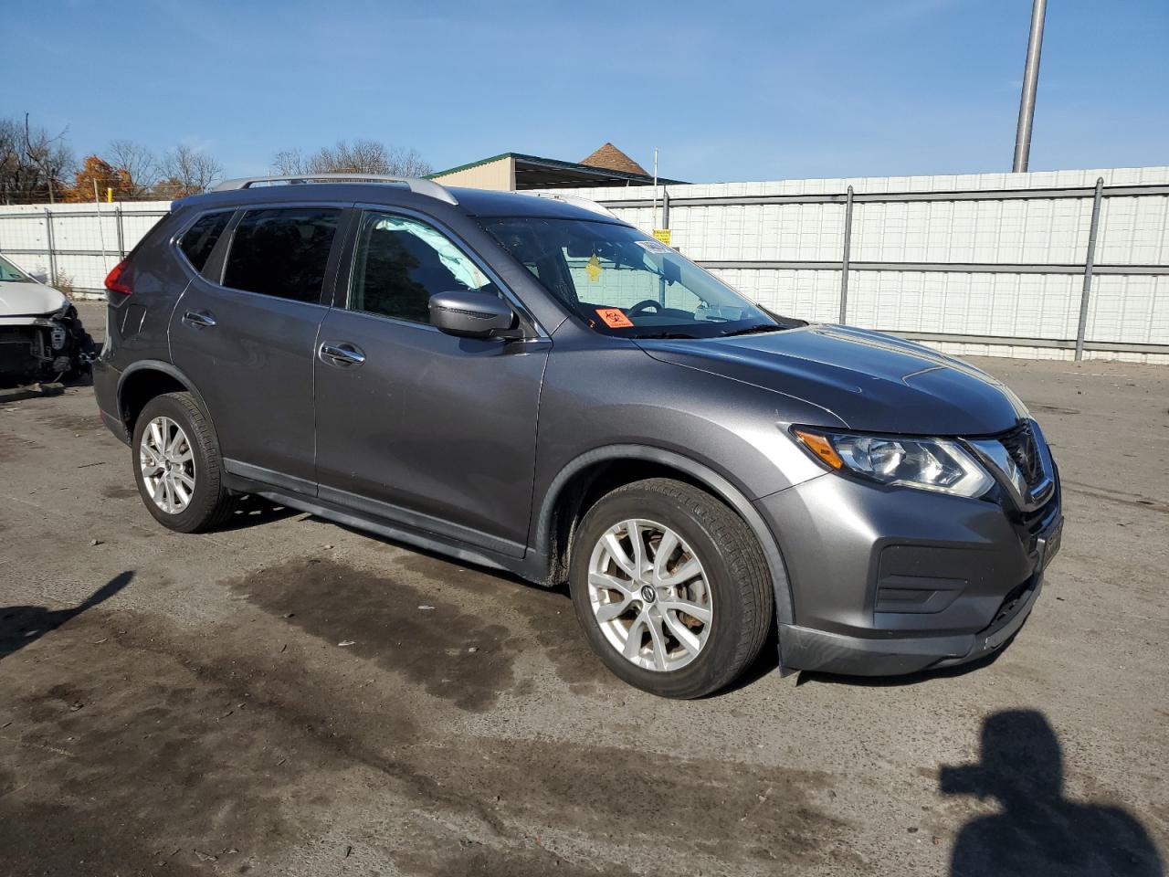 2018 Nissan Rogue - Image 4
