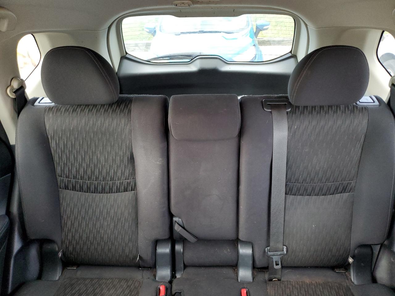 2019 Nissan Rogue - Image 10