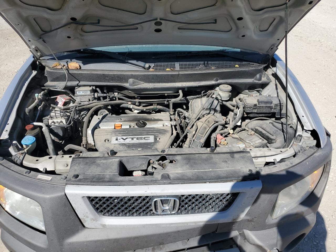 2004 Honda Element - Image 12