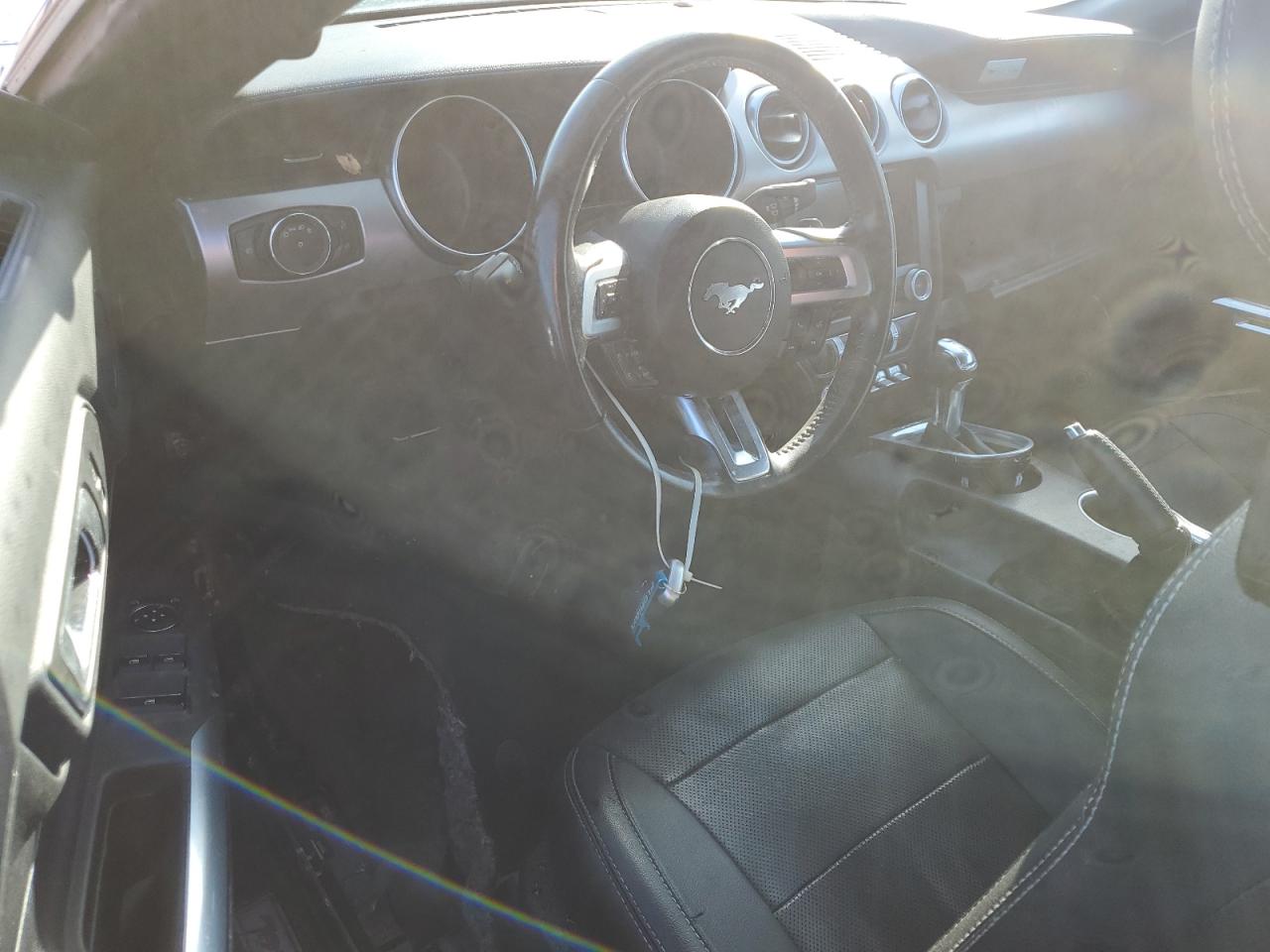 2019 Ford Mustang - Image 8