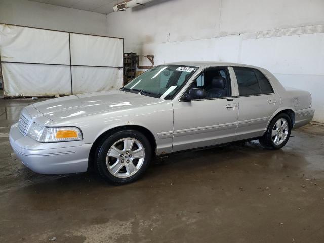 2004 Ford Crown Victoria Lx de vânzare în Davison, MI - Side