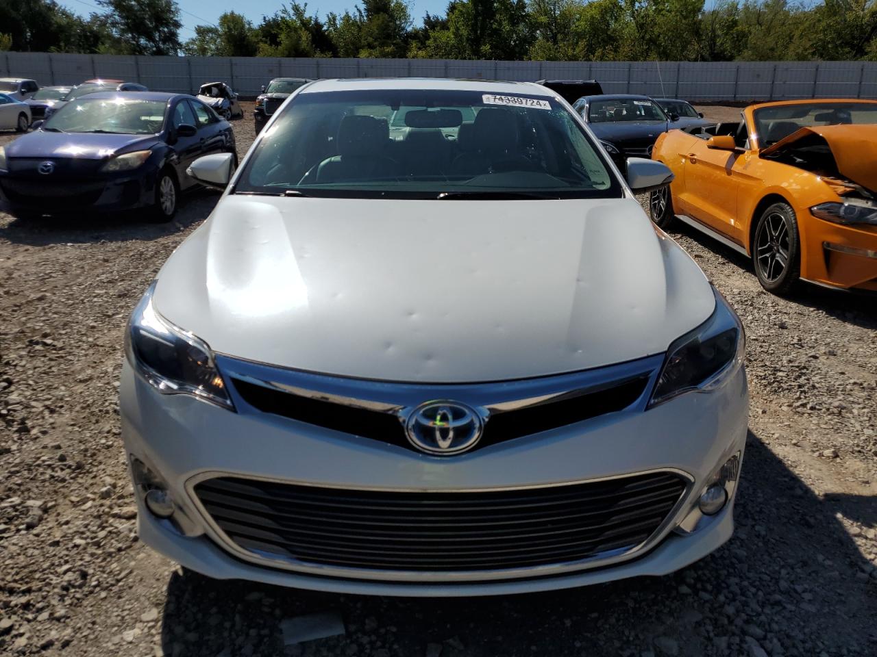 2014 Toyota Avalon - Image 5
